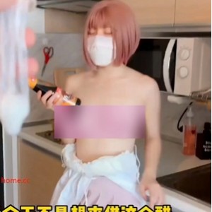 性感美女自行打包，超短裙无裤裤，1V笑料满满204MB百度盘