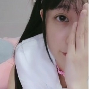 19岁小美女白小白直播合集10场1小时视频